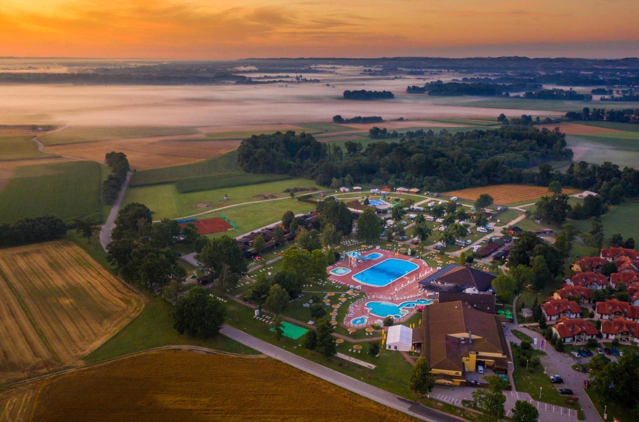 Terme Banovci - Hotelsko Naselje Zeleni Gaj Exterior foto